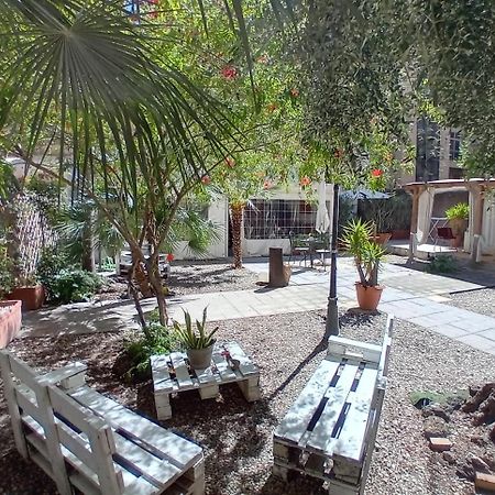 B&B Liberty 900 Catania-Fontanarossai nemzetközi repülőtér Kültér fotó