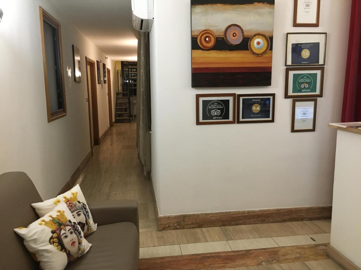 B&B Liberty 900 Catania-Fontanarossai nemzetközi repülőtér Kültér fotó