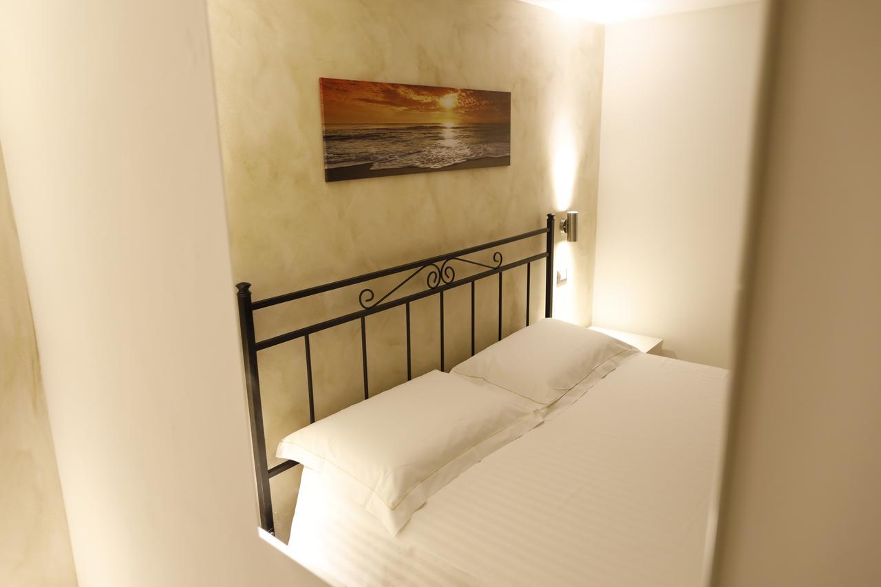 B&B Liberty 900 Catania-Fontanarossai nemzetközi repülőtér Kültér fotó