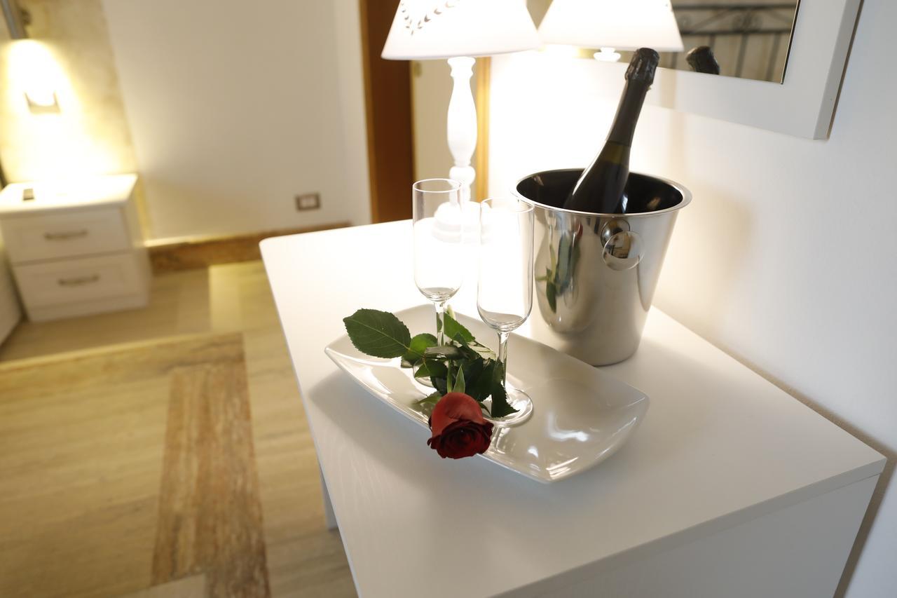 B&B Liberty 900 Catania-Fontanarossai nemzetközi repülőtér Kültér fotó