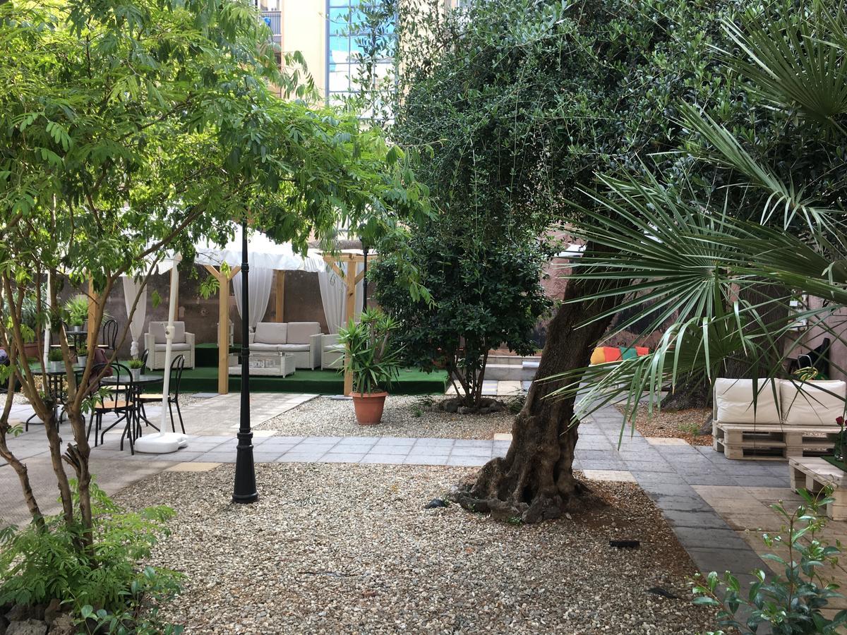 B&B Liberty 900 Catania-Fontanarossai nemzetközi repülőtér Kültér fotó