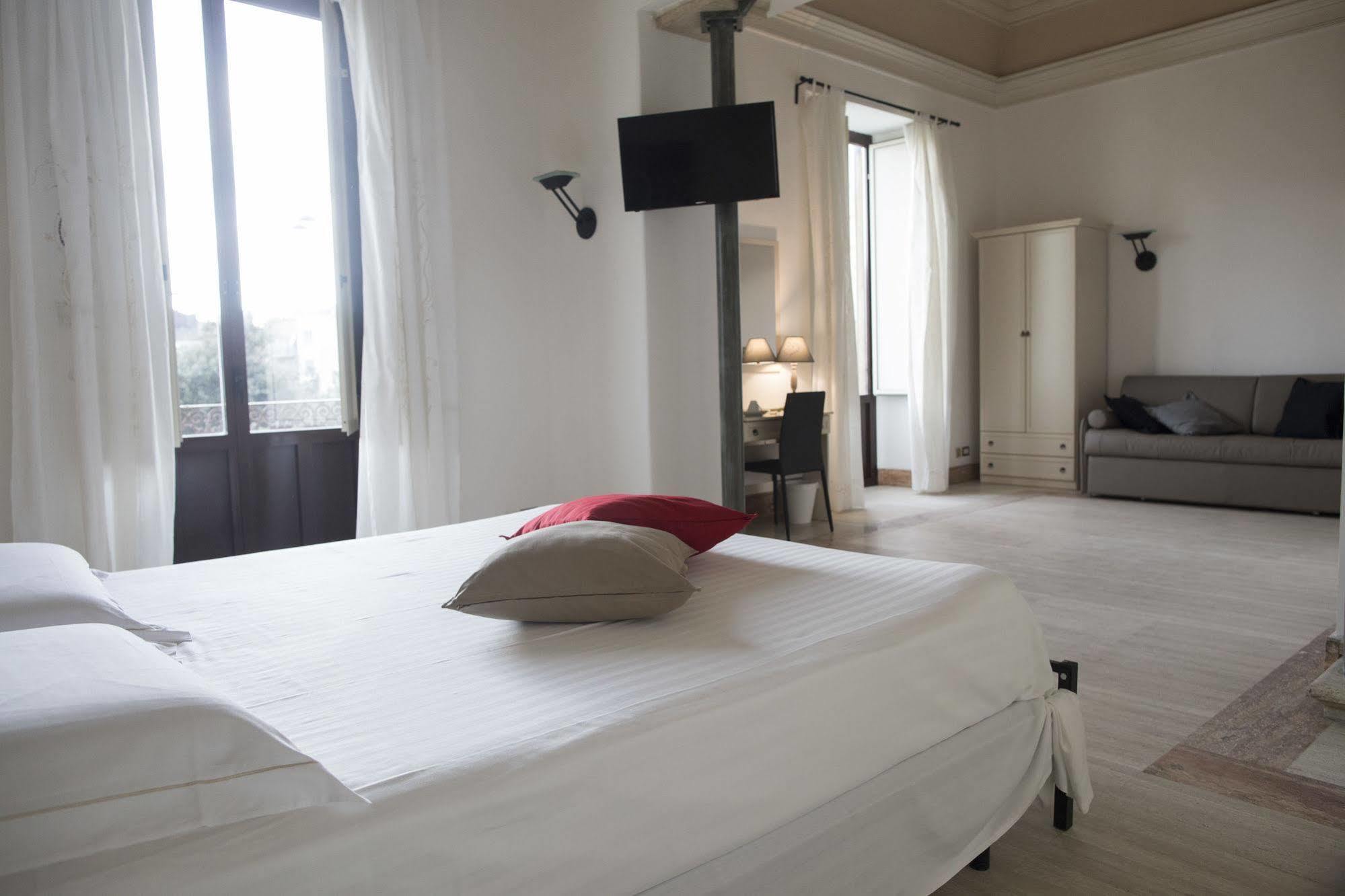 B&B Liberty 900 Catania-Fontanarossai nemzetközi repülőtér Kültér fotó