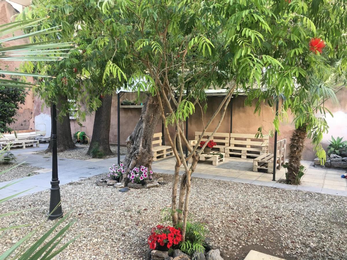 B&B Liberty 900 Catania-Fontanarossai nemzetközi repülőtér Kültér fotó