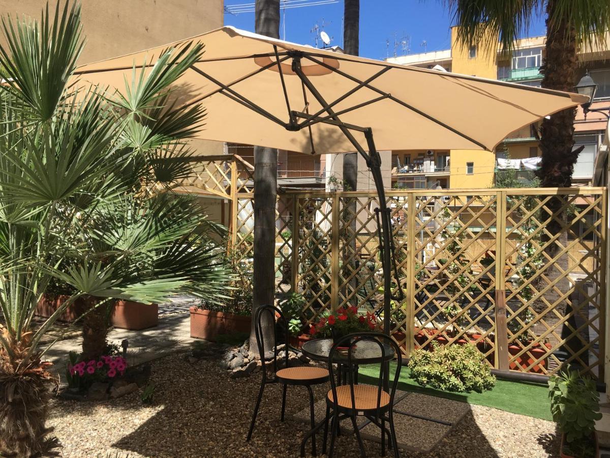 B&B Liberty 900 Catania-Fontanarossai nemzetközi repülőtér Kültér fotó